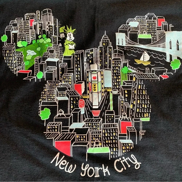Disney Store New York women's small v neck t-shirt - Picture 3 of 4